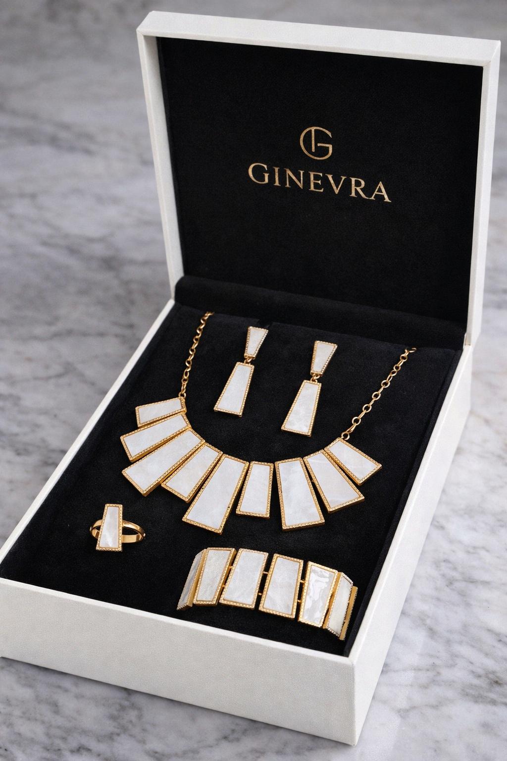 Set Completo 4 Pezzi – Geometria Bianca